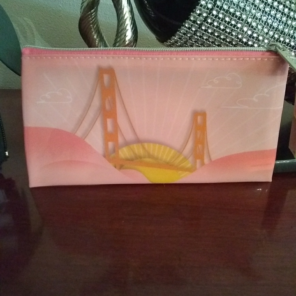 Sephora & Benefit New Makeup & Cool makeup bags - Picture 4 of 6
